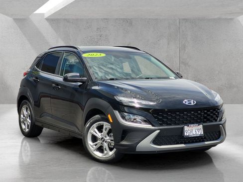Used 2023 Hyundai Kona SEL w/ Cargo Package FWD image 1