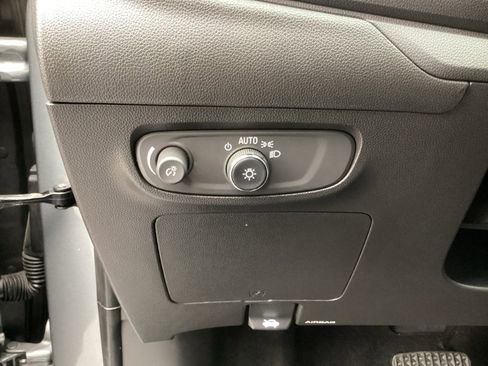 Used 2024 Buick Encore GX Preferred image 28