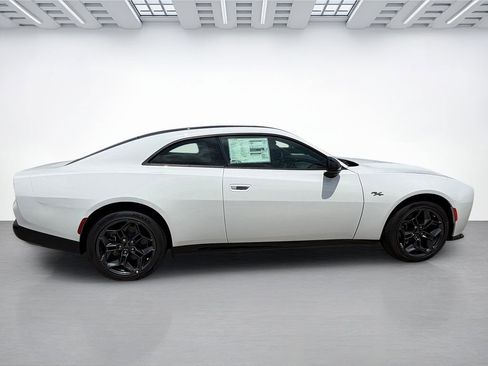 New 2026 Dodge Charger R/T AWD/4WD image 2
