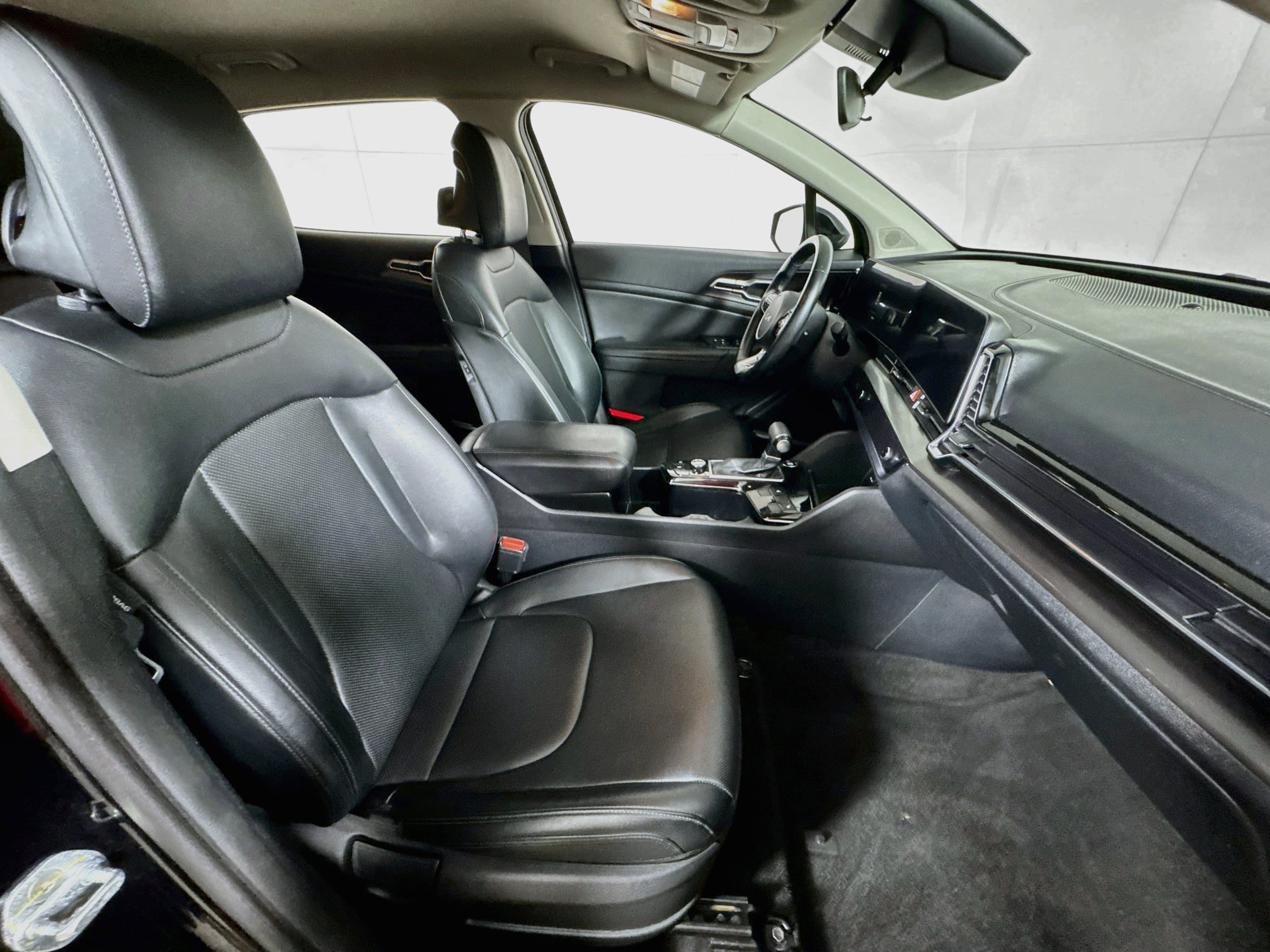Used 2023 Kia Sportage EX FWD image 27