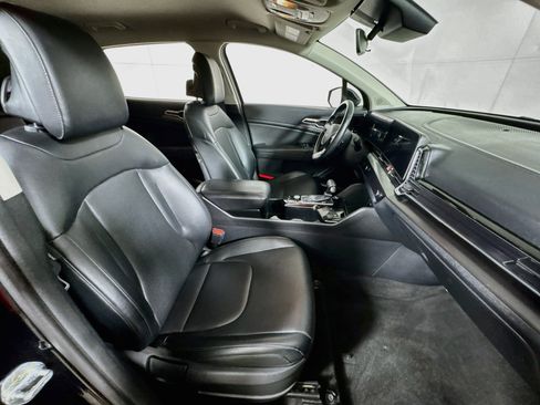 Used 2023 Kia Sportage EX FWD image 27