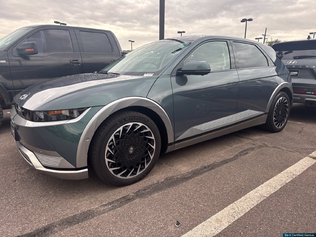 Used 2024 Hyundai Ioniq 5 Limited AWD/4WD image 19