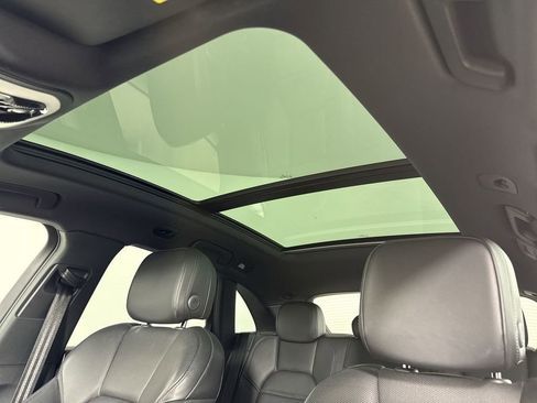 Certified 2024 Porsche Macan AWD/4WD image 42