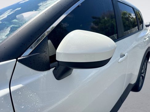 Used 2023 Nissan Rogue SV FWD image 12