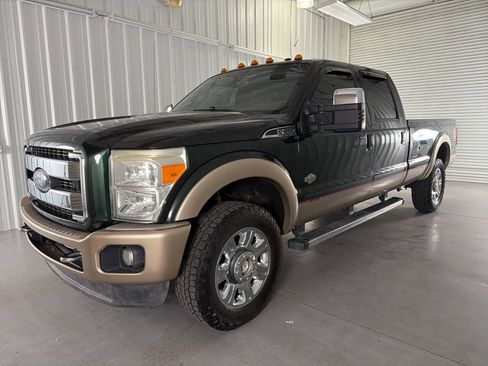 Used 2013 Ford F350 King Ranch w/ King Ranch w/Chrome Pkg image 3