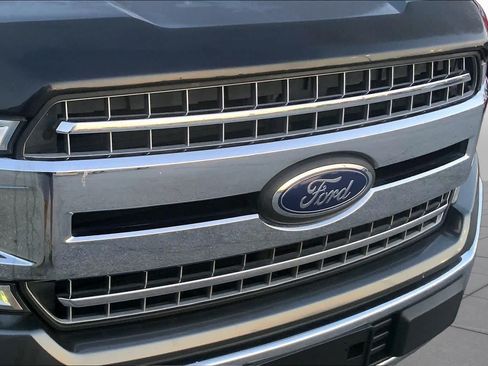 Used 2018 Ford F150 XLT w/ Equipment Group 302A Luxury RWD image 27