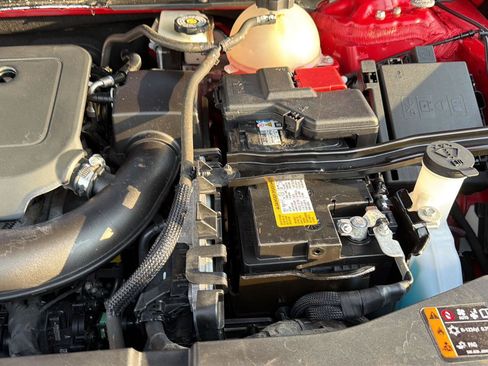 Used 2021 Chevrolet Blazer LT FWD image 35