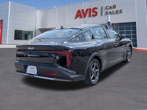 Used 2025 Kia K4 LXS image 6