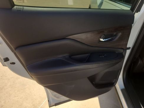 Certified 2023 Nissan Murano Platinum w/ Cargo Package AWD/4WD image 14