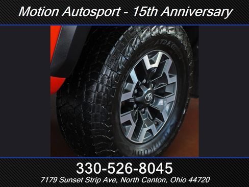 Used 2017 Toyota Tacoma TRD Off-Road w/ Premium & Technology Package image 48