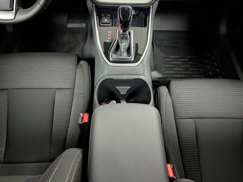Used 2025 Subaru Outback Premium image 12
