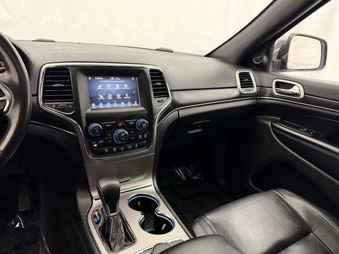 Used 2018 Jeep Grand Cherokee Limited AWD/4WD image 20