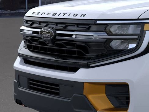 New 2026 Ford Expedition Tremor image 17