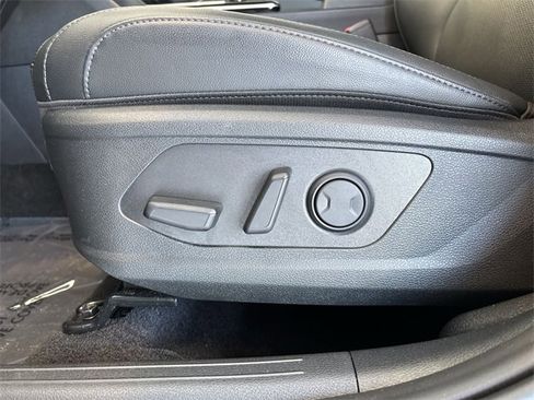 Used 2024 Kia Sportage EX image 21