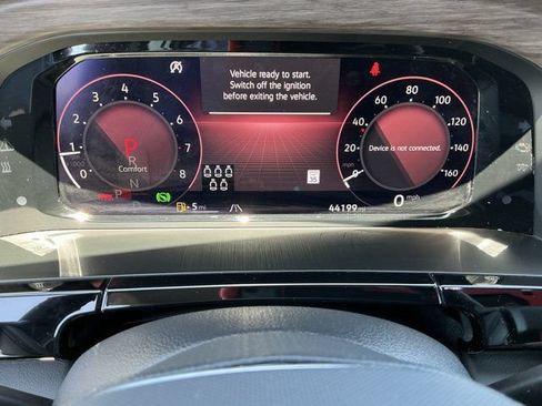 Used 2024 Volkswagen Atlas SEL AWD/4WD image 34