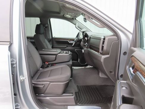 Used 2024 GMC Sierra 1500 Elevation image 24