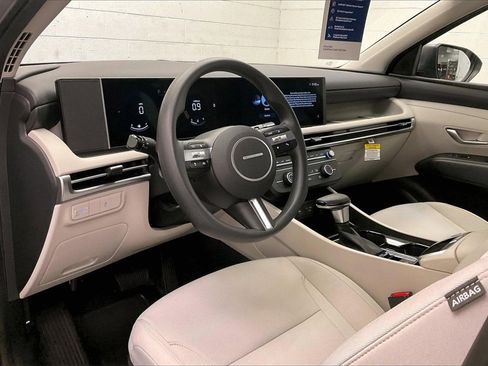 Certified 2026 Hyundai Tucson SE image 12