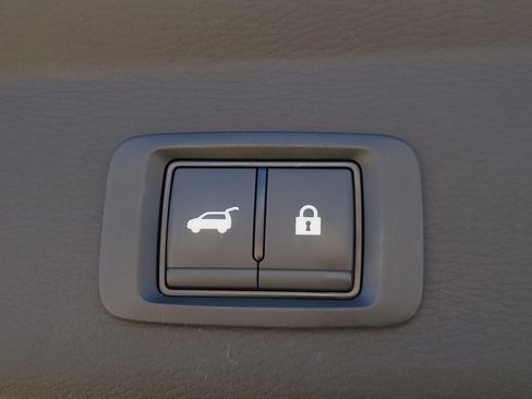 New 2026 Nissan Rogue SL AWD/4WD image 15