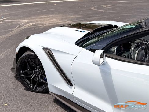 Used 2019 Chevrolet Corvette ZR1 RWD image 51