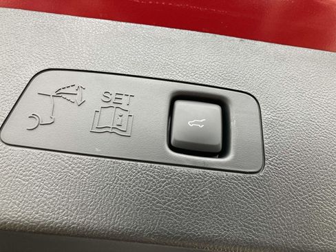 New 2025 Lincoln Corsair Reserve w/ Equipment Group 202A image 16