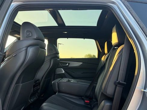 Used 2025 Acura MDX A-Spec image 13
