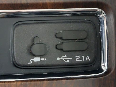 Used 2022 Subaru Ascent Touring AWD/4WD image 25
