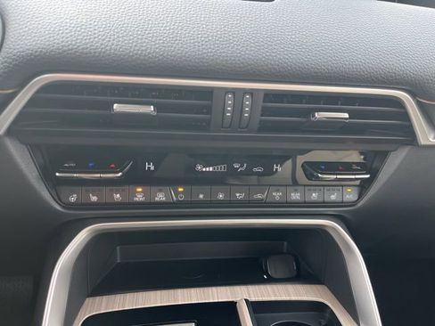 New 2026 MAZDA CX-90 Plug-In Hybrid w/ Preferred image 22