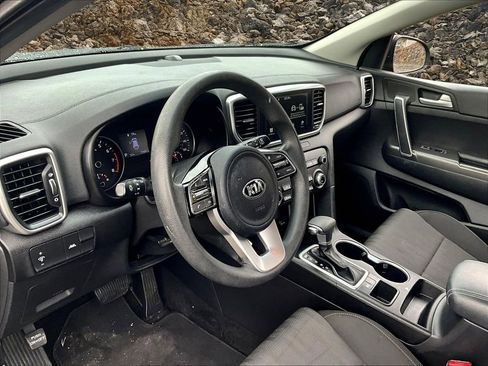 Used 2021 Kia Sportage LX image 11