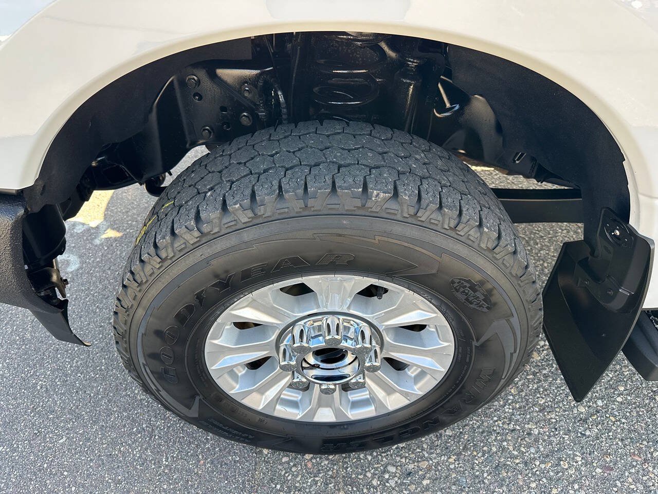 Used 2019 Ford F350 XL w/ Power Equipment Group AWD/4WD image 13