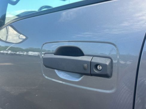 Used 2020 Nissan Titan PRO-4X AWD/4WD image 7