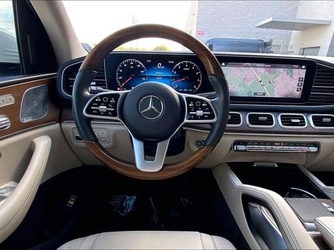 Used 2020 Mercedes-Benz GLS 450 4MATIC image 6