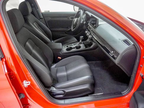 Used 2023 Honda Civic Sport image 28