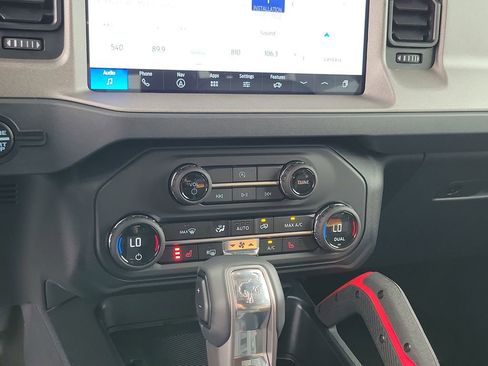 New 2025 Ford Bronco Big Bend w/ Black Diamond Package image 28