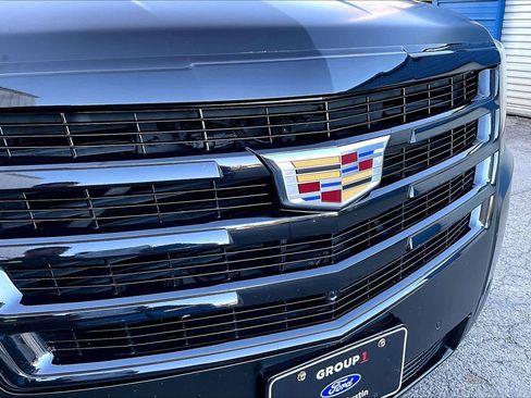 Used 2020 Cadillac Escalade Luxury image 28