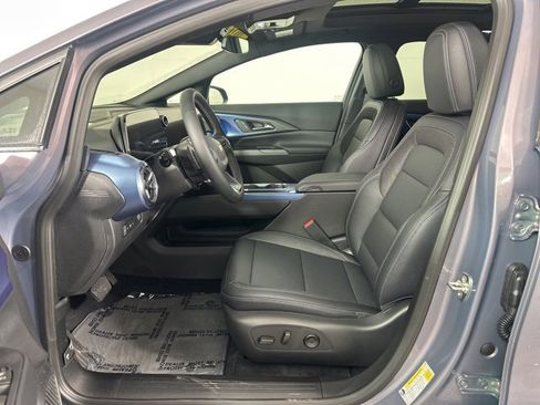 New 2026 Chevrolet Equinox EV LT image 19