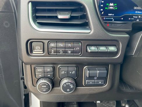 Used 2022 Chevrolet Tahoe High Country AWD/4WD image 53