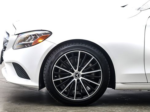 Used 2019 Mercedes-Benz C 300 Sedan image 9