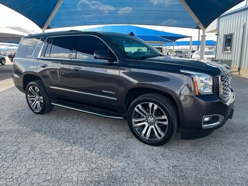 Used 2018 GMC Yukon Denali w/ Open Road Package AWD/4WD image 3