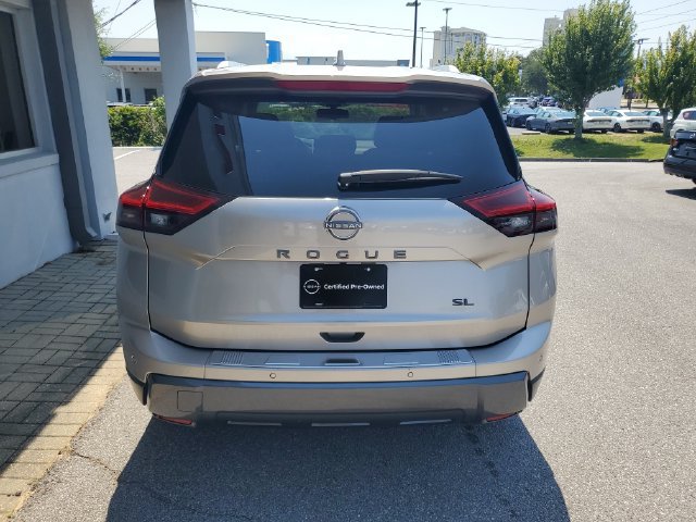 Certified 2025 Nissan Rogue SL w/ SL Premium Package FWD image 9