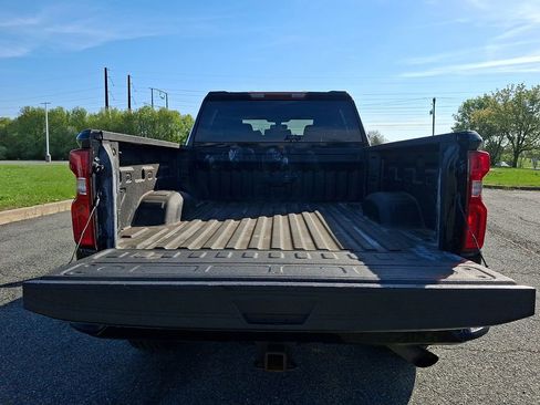 Used 2021 Chevrolet Silverado 2500 Custom w/ Custom Value Package AWD/4WD image 26