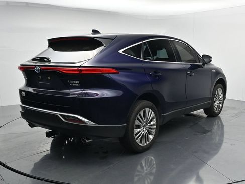Used 2021 Toyota Venza Limited w/ Carpet Mat Package (TMS) AWD/4WD image 7
