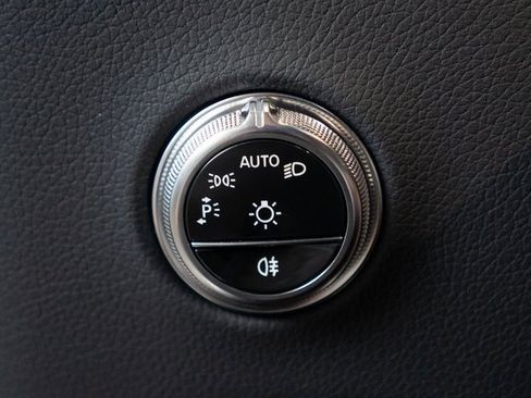 New 2025 Mercedes-Benz GLC 350e 4MATIC image 20