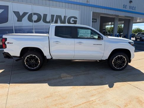 New 2026 Chevrolet Colorado Z71 w/ Z71 Convenience Package 2 AWD/4WD image 3