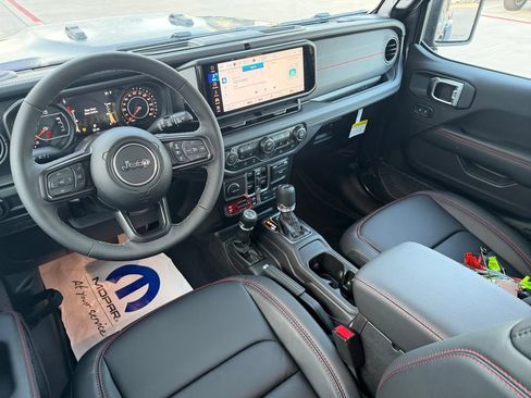 New 2026 Jeep Wrangler Unlimited Rubicon AWD/4WD image 11
