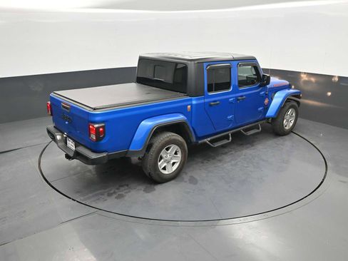 Used 2021 Jeep Gladiator Sport image 34