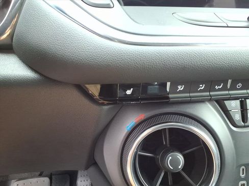 Used 2024 Chevrolet Blazer LT w/ Convenience Package image 16