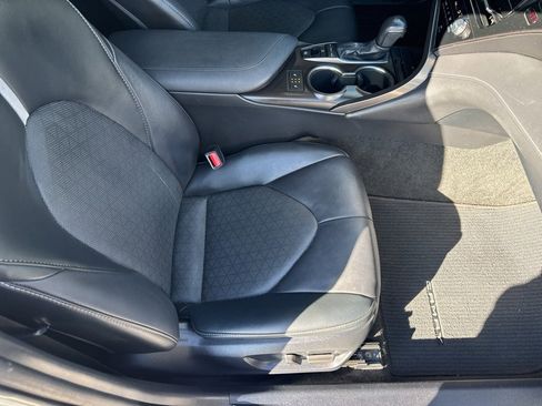 Used 2023 Toyota Camry XSE image 15