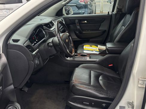 Used 2014 Chevrolet Traverse LT w/ LPO, 'HIT The Road' Package image 16