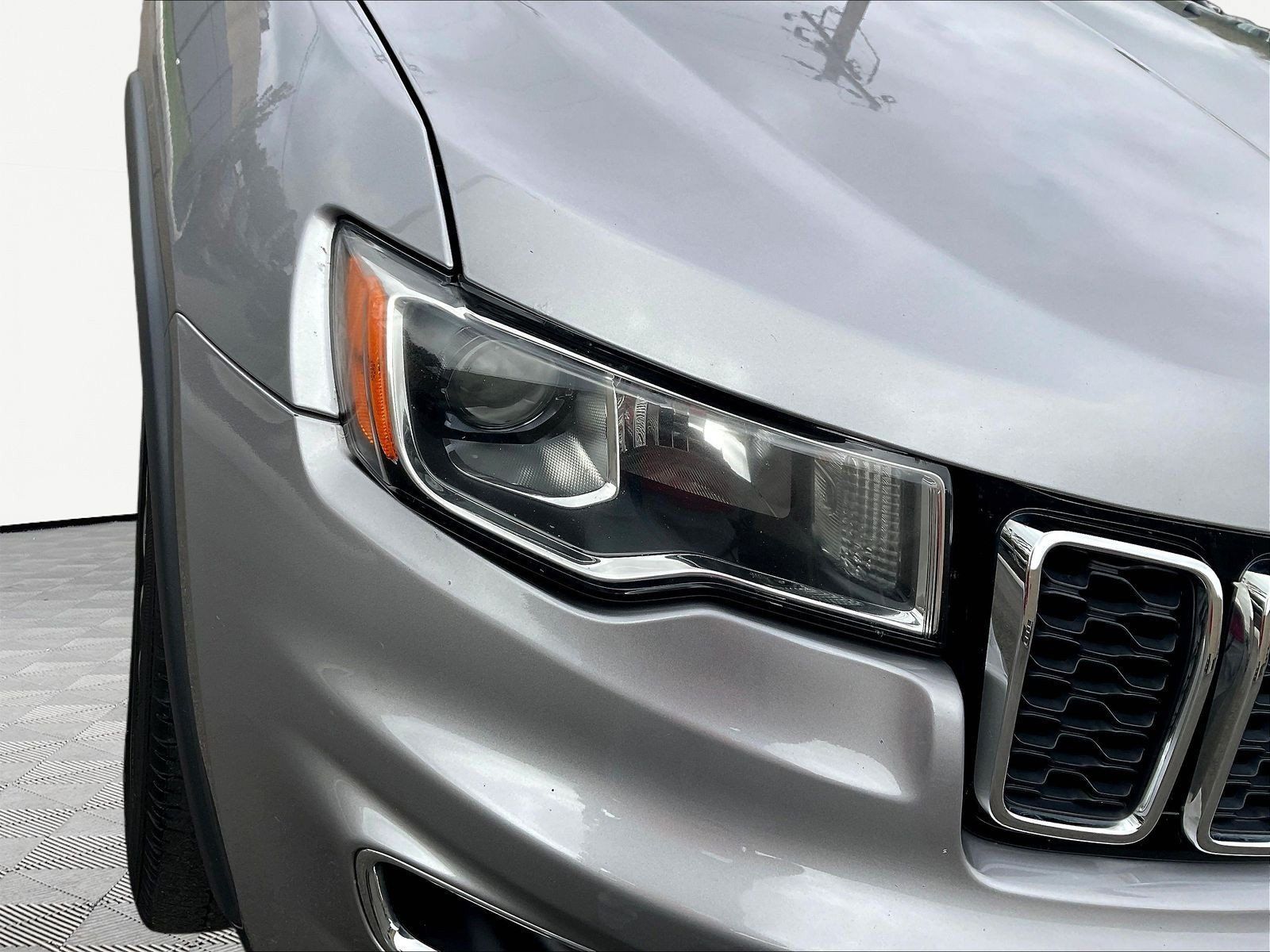 Used 2017 Jeep Grand Cherokee Limited AWD/4WD image 32