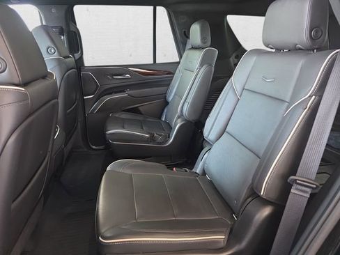 Used 2022 Cadillac Escalade Premium Luxury w/ LPO, Radiant Package AWD/4WD image 16